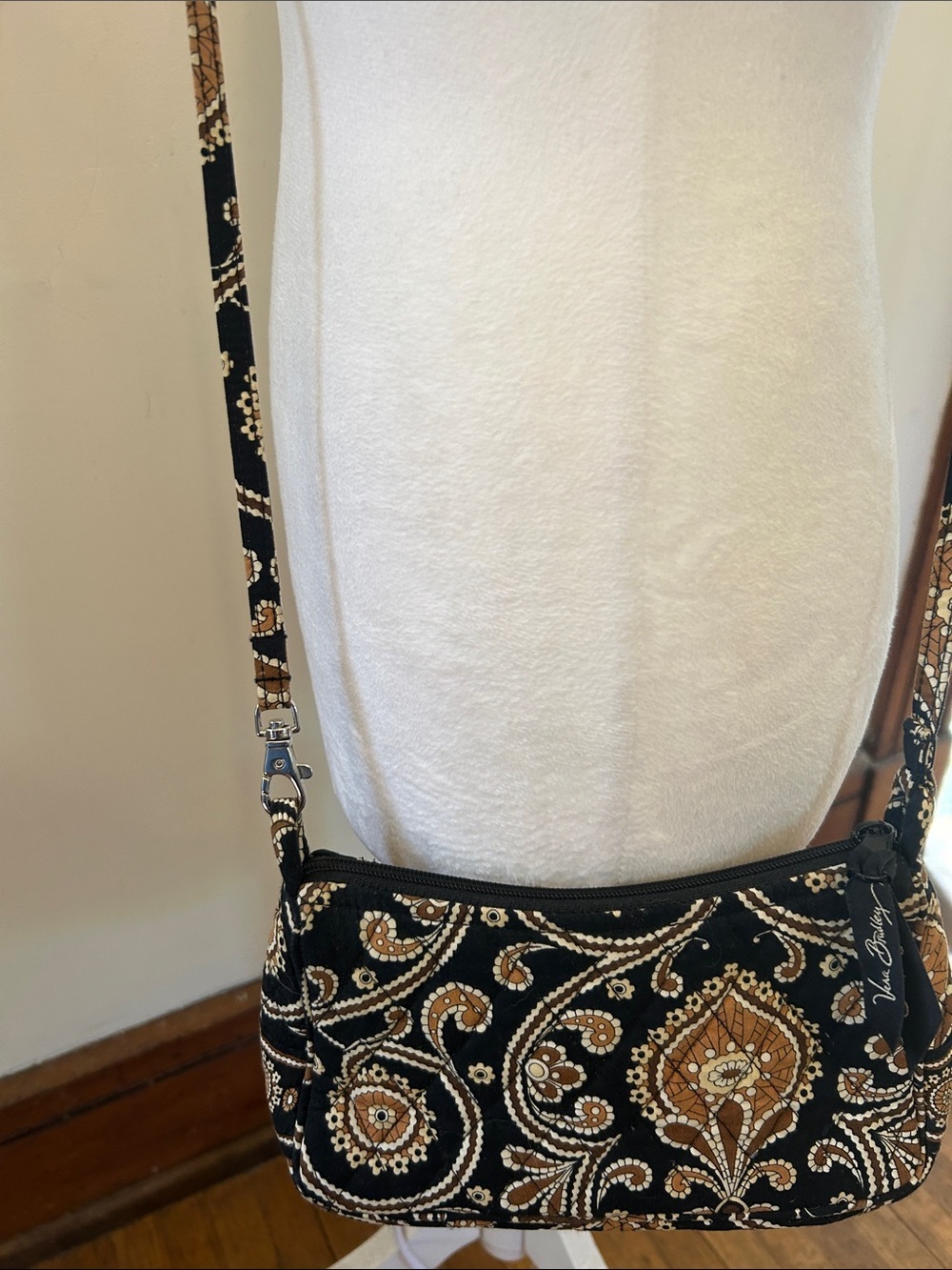 Vera Bradley Black and Tan Paisley Crossbody Bag EUC